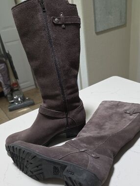UGG  Jullian Women's Tall Suede Boots in Gray SIZE 8.5